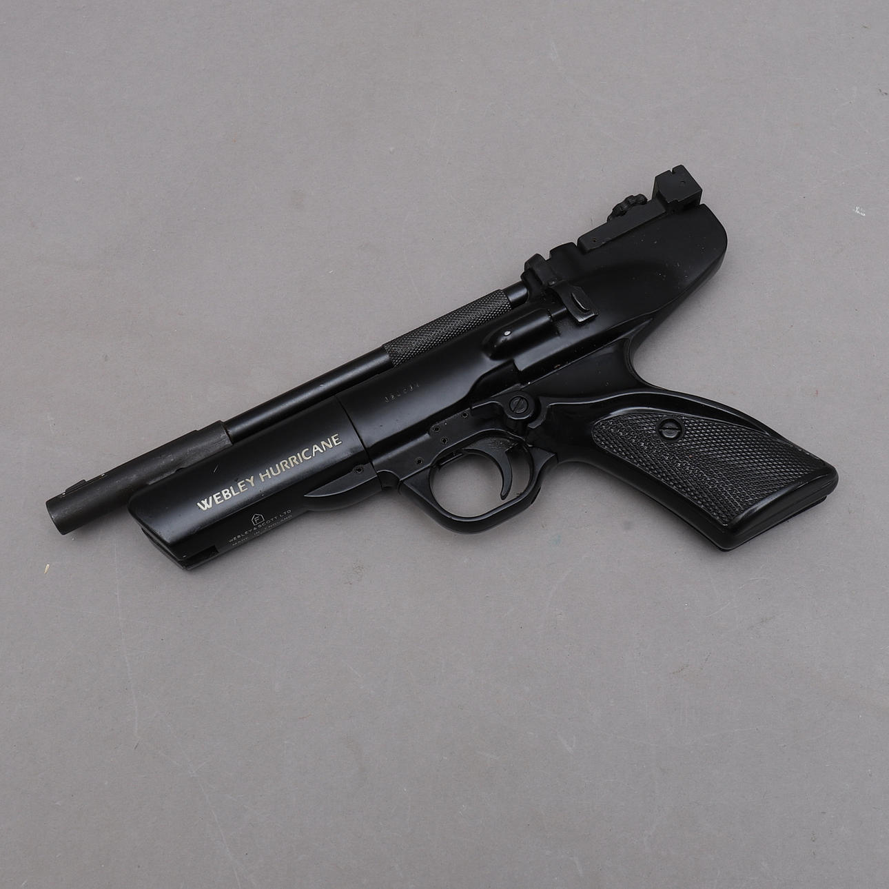 LUFTGEWEHR, Webley Hurricane, Webley & Scott Ltd, England.