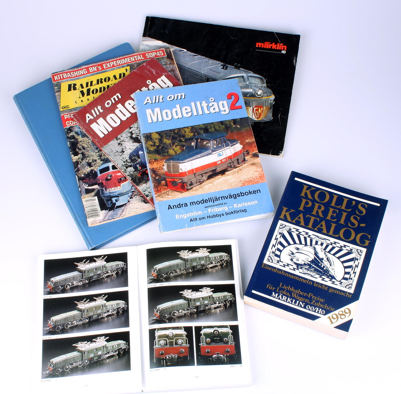 CATÁLOGOS DE MODELOS DE TREN, 7 uds, Kolls + Märklin + etc.
