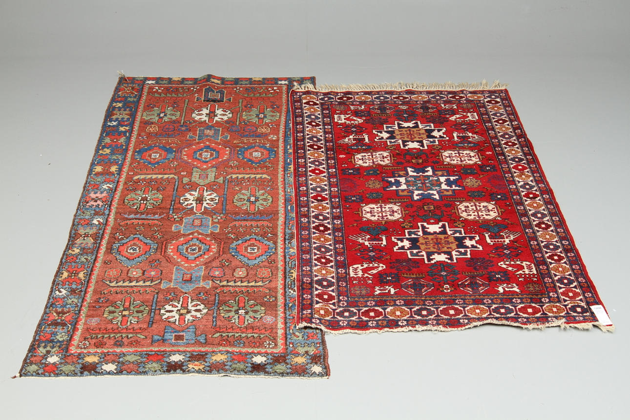 MATTOR, 2 st, orientaliska, ca 190 x 100 resp 158 x 112 cm.
