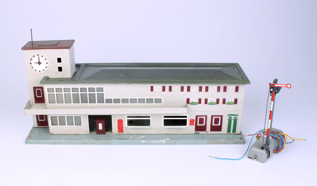 MODELLTÅGSTATION, Märklin.