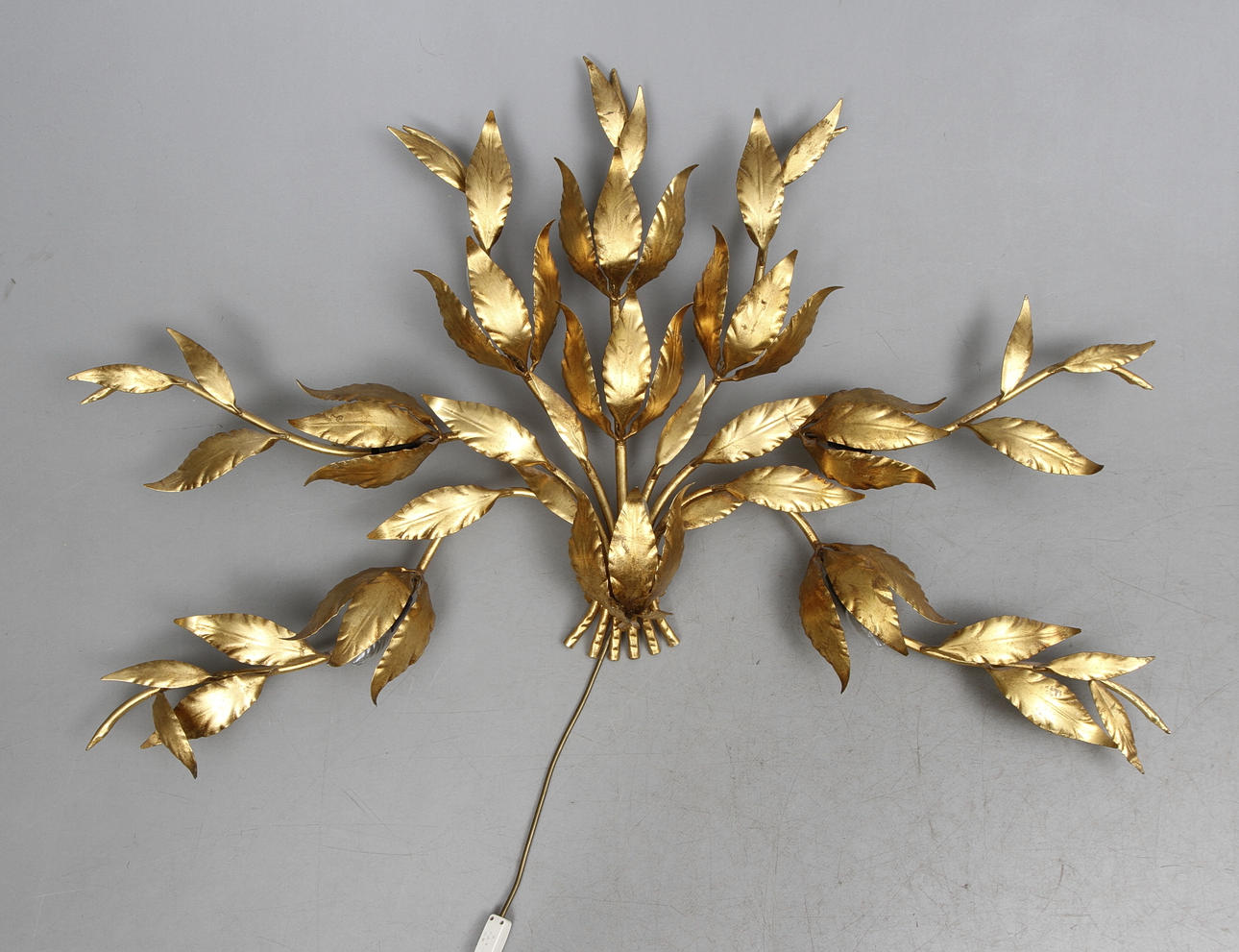 VÄGGARMATUR, metall, troligen Italien, 1900-talets sista kvartal.