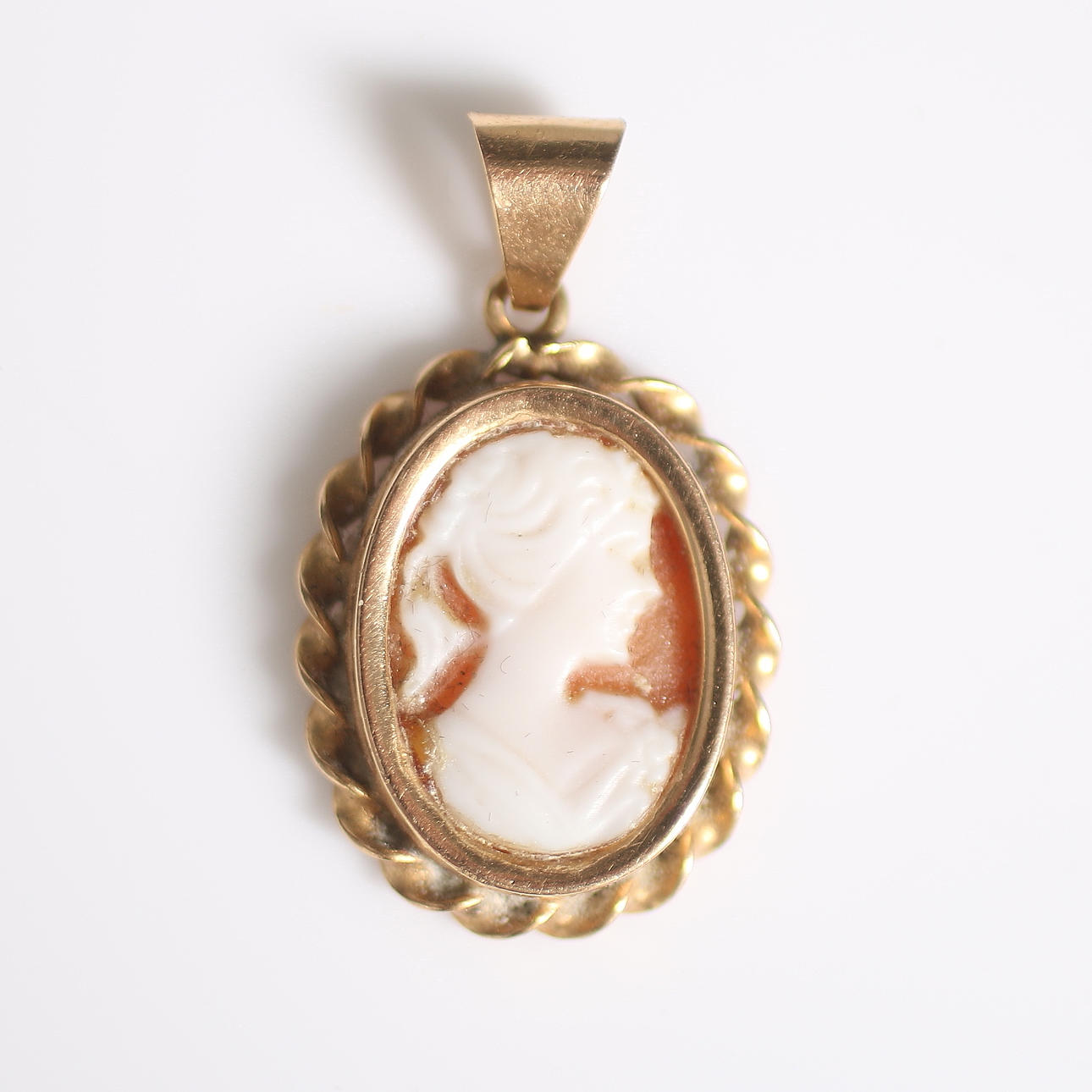 KAMÈ, 18K guld, bruttovikt 5 g.