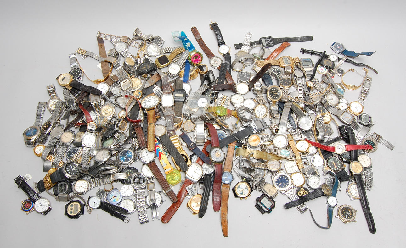 ARMBANDSUR, herr, dam ca 200 st, bland annat, mekanisk Swatch, Marshal, Certina, Seiko, Casio, Citizen, Tissot.