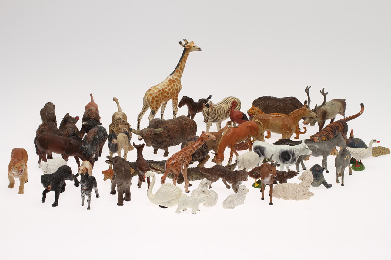 DJUR MESTADELS ELASTOLIN och LINEOL.