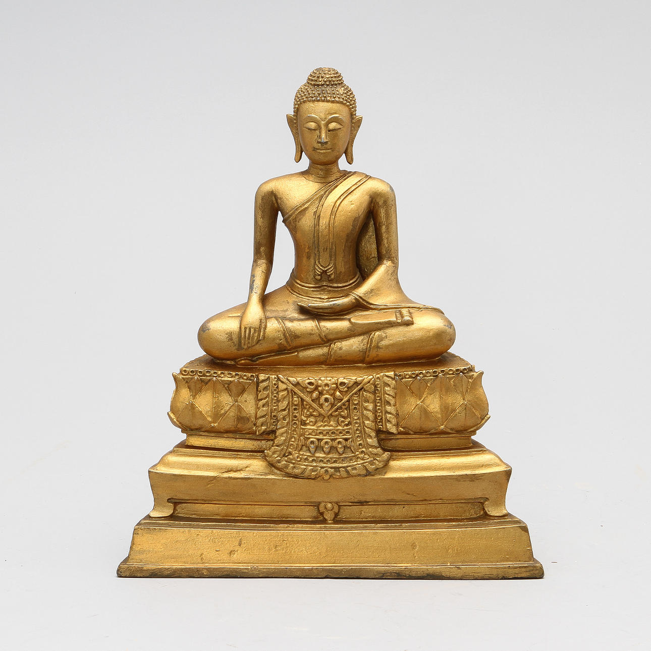 BUDDHAFIGUR, järn, Kina, 1900-tal.