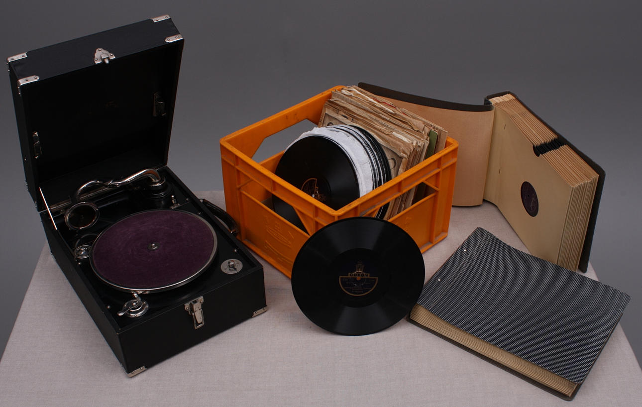 VEVGRAMMOFON + STENKAKOR, 95 st.