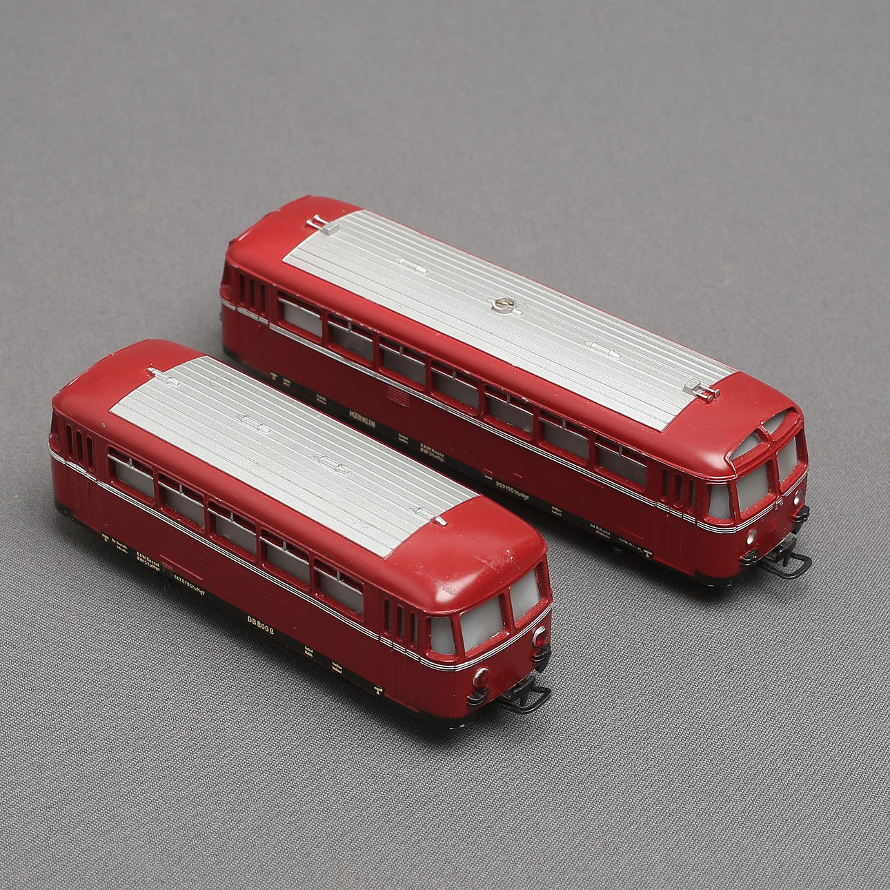MÄRKLIN 3016 und 4018, Schienenbus mit Anhänger.