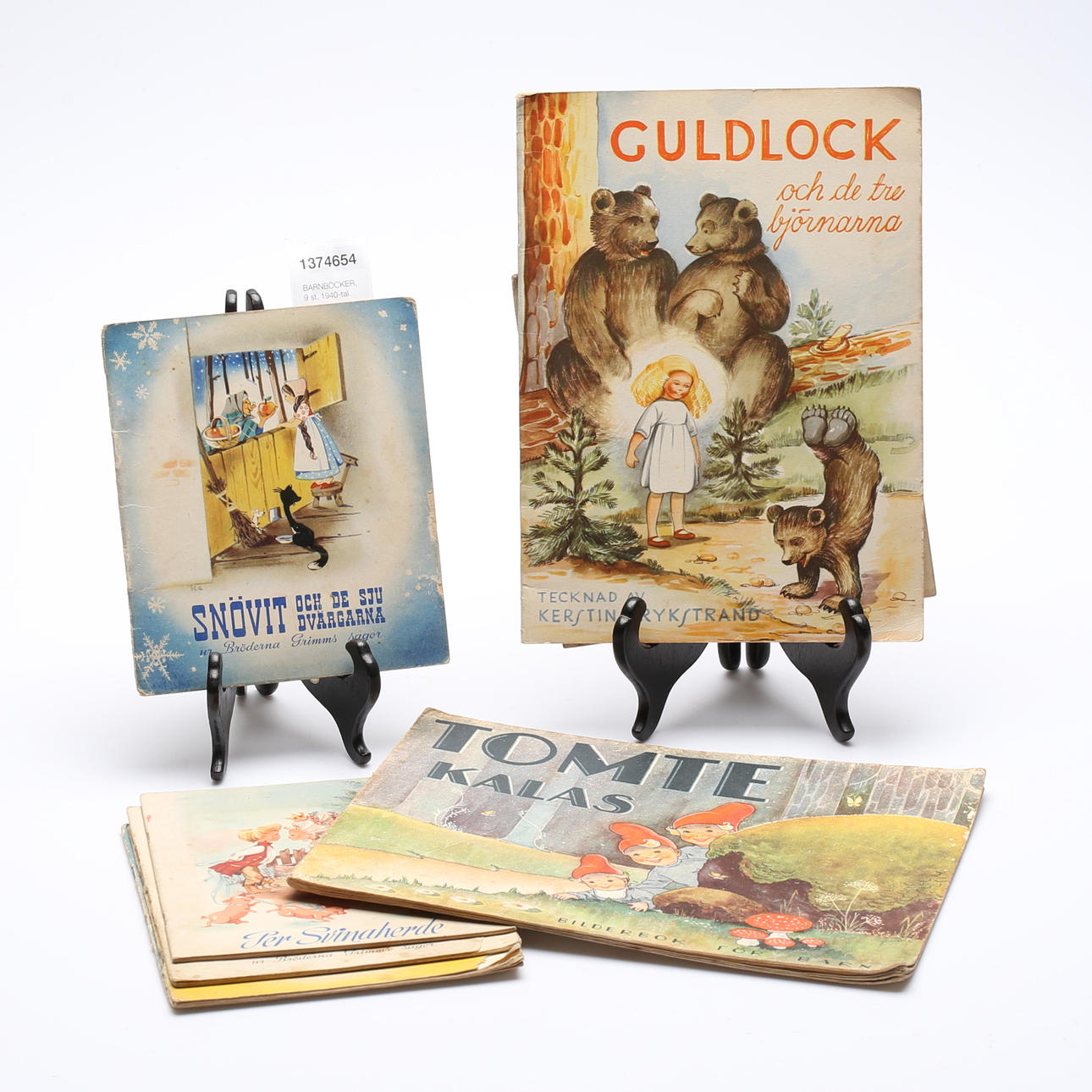 BARNBÖCKER, 9 st, 1940-tal.