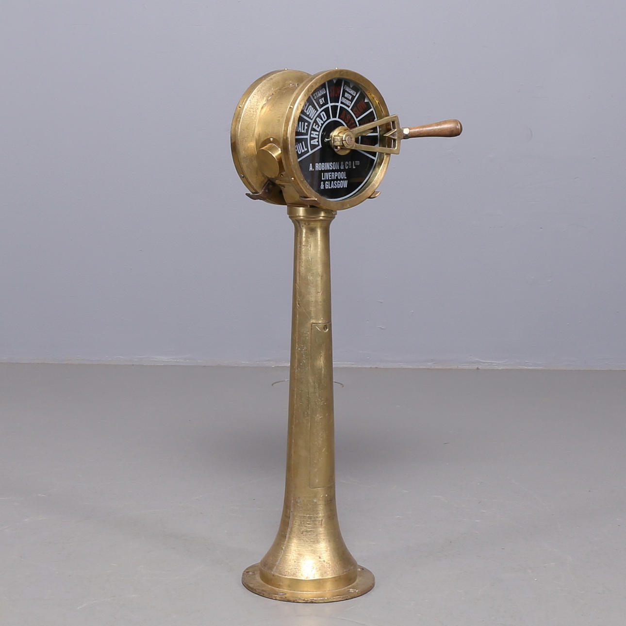 MASCHINENTELEGRAPH, MESSINGGEHÄUSE, Ein Robinson & Co, um 1950.