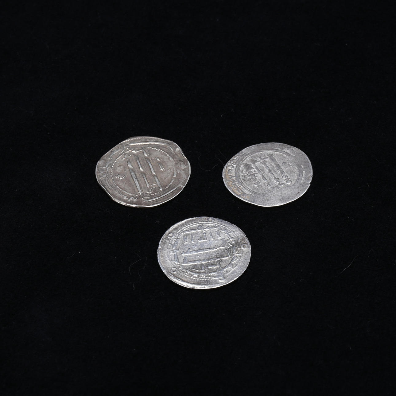 MYNT, 3 st, silver, arabiska.