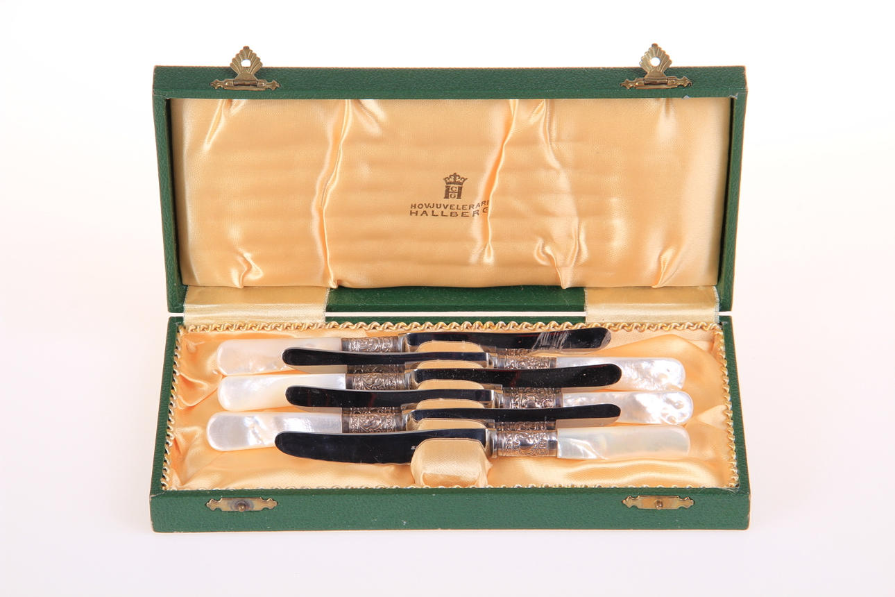 FRUKTKNIVAR, 6 st, Pärlemorskaft, J. Sanderson & Son, Sheffield England.