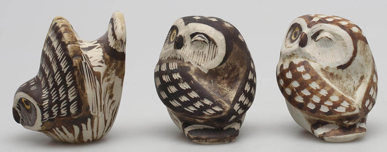 UGGLOR, 3 st, Stengods, Edward Lindahl. Signerade E L, Gustavsberg.