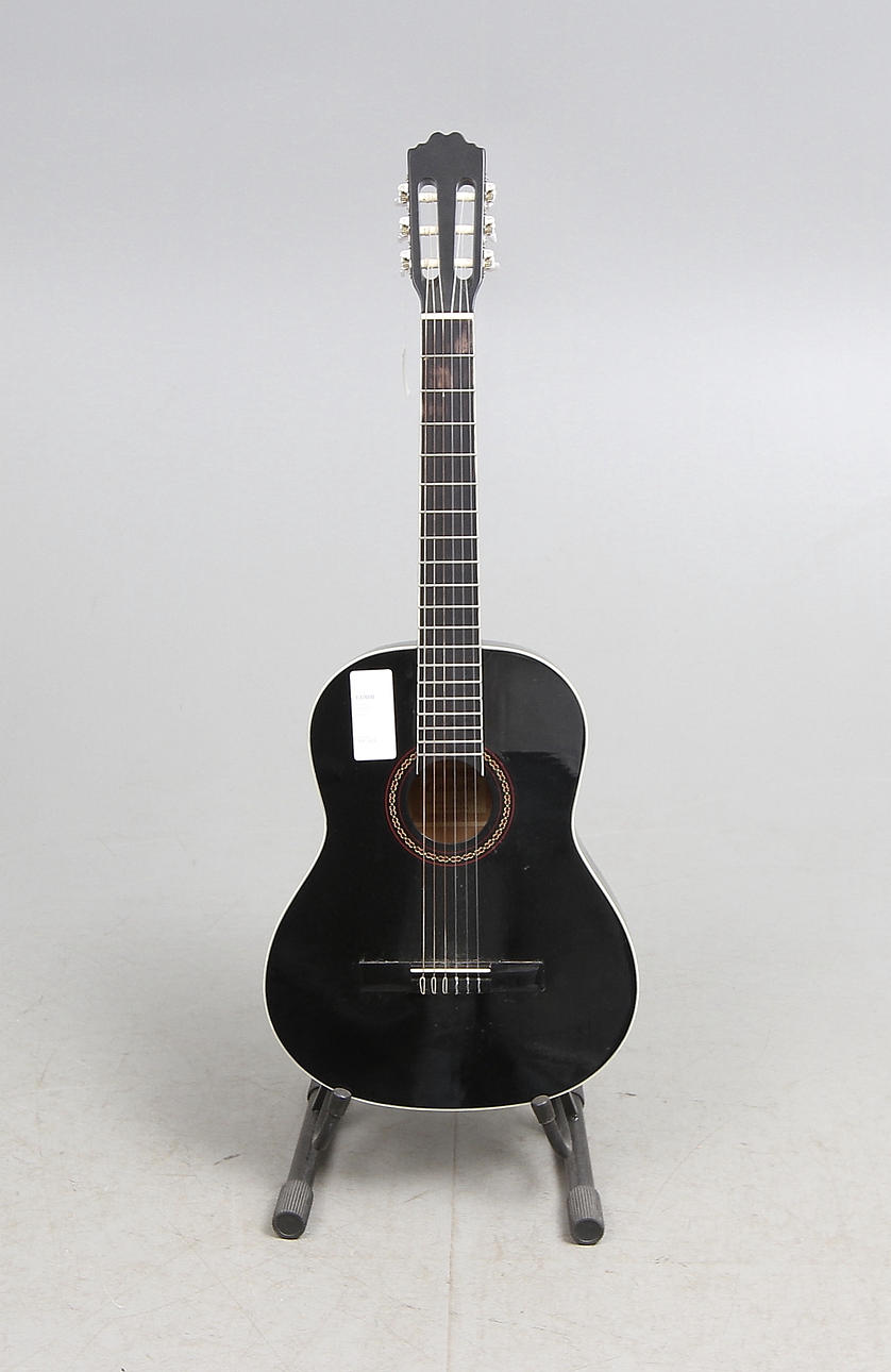 AKUSTISK GITARR, sgn-c81-po, Cataluña.