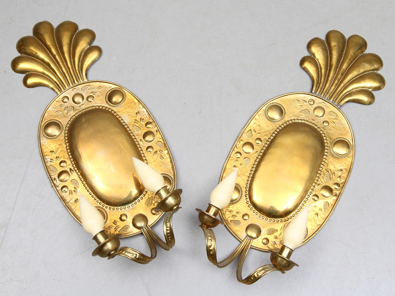 LJUSPLÅTAR, ett par, Omkring sekelskiftet 1900.