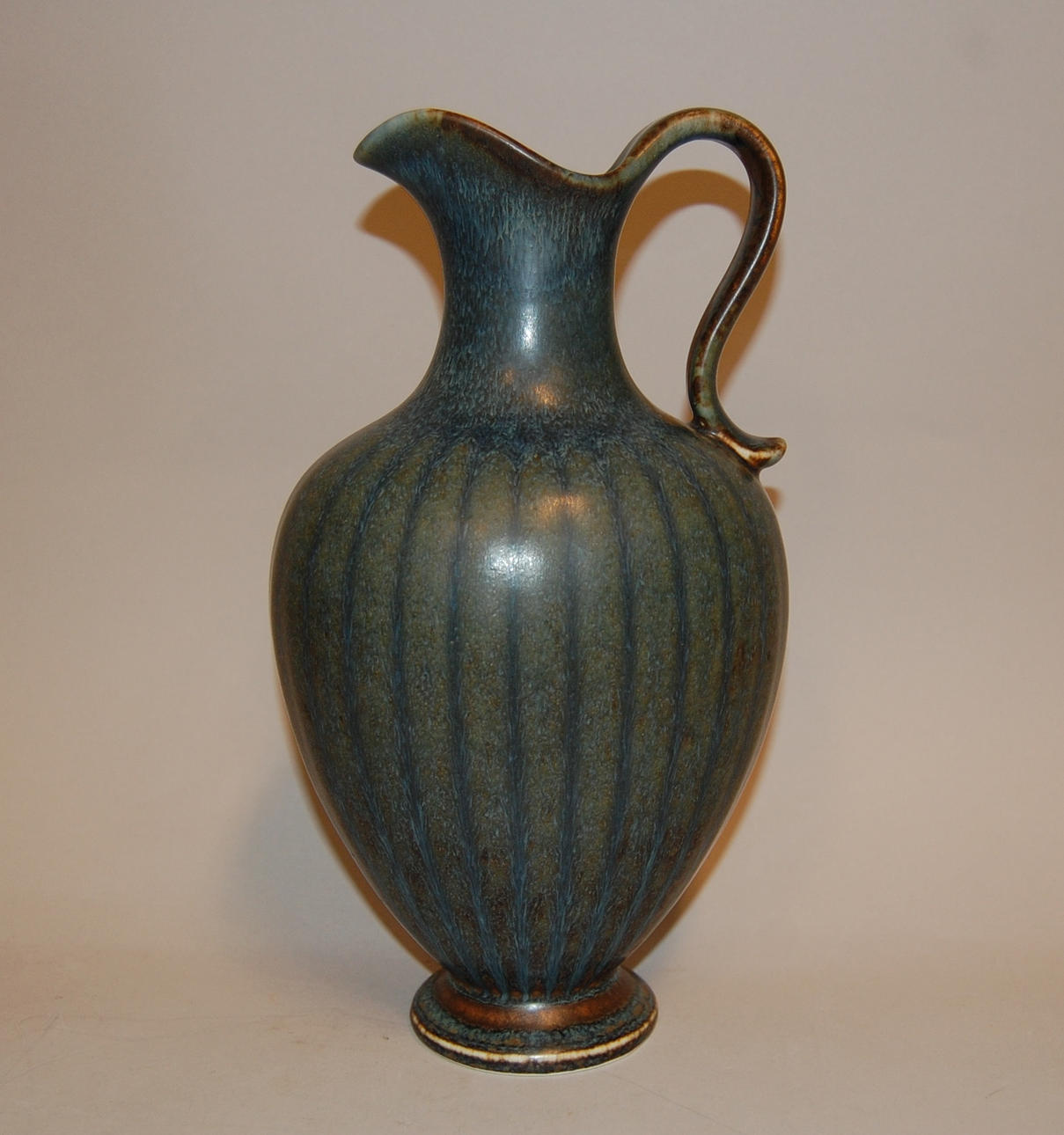 GUNNAR NYLUND. vinkanna keramik, signerad, GN Rörstrand.