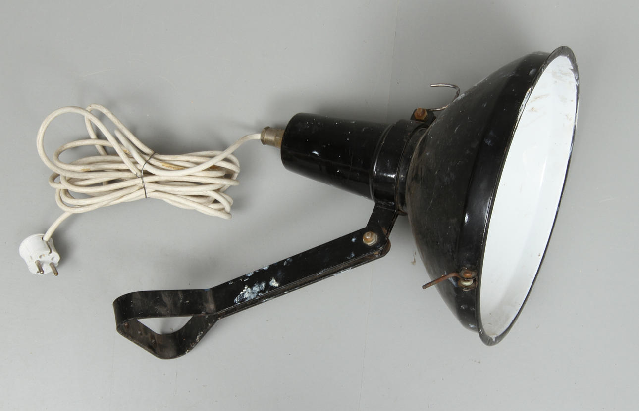 INDUSTRILAMPA, för väggmontering, 1900-tal.