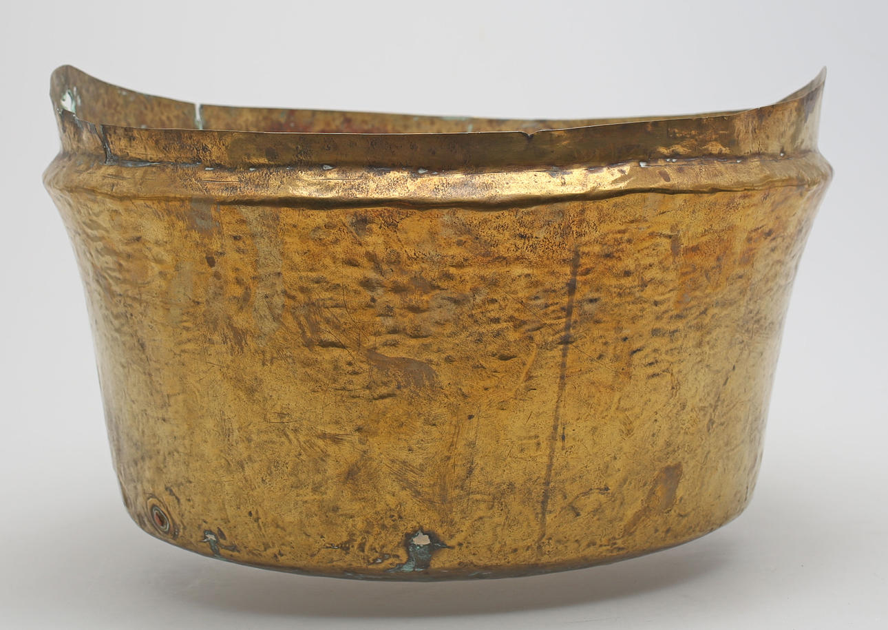 VEDKORG, mässing, 1900-tal.