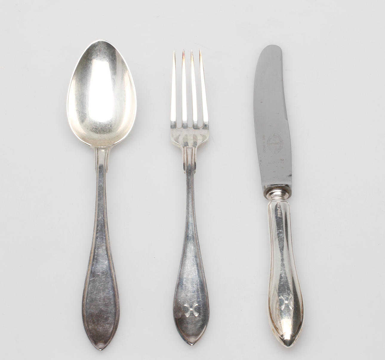 BESTICK, silver, 18 delar, "Svensk spets", vikt ca 750 gram.