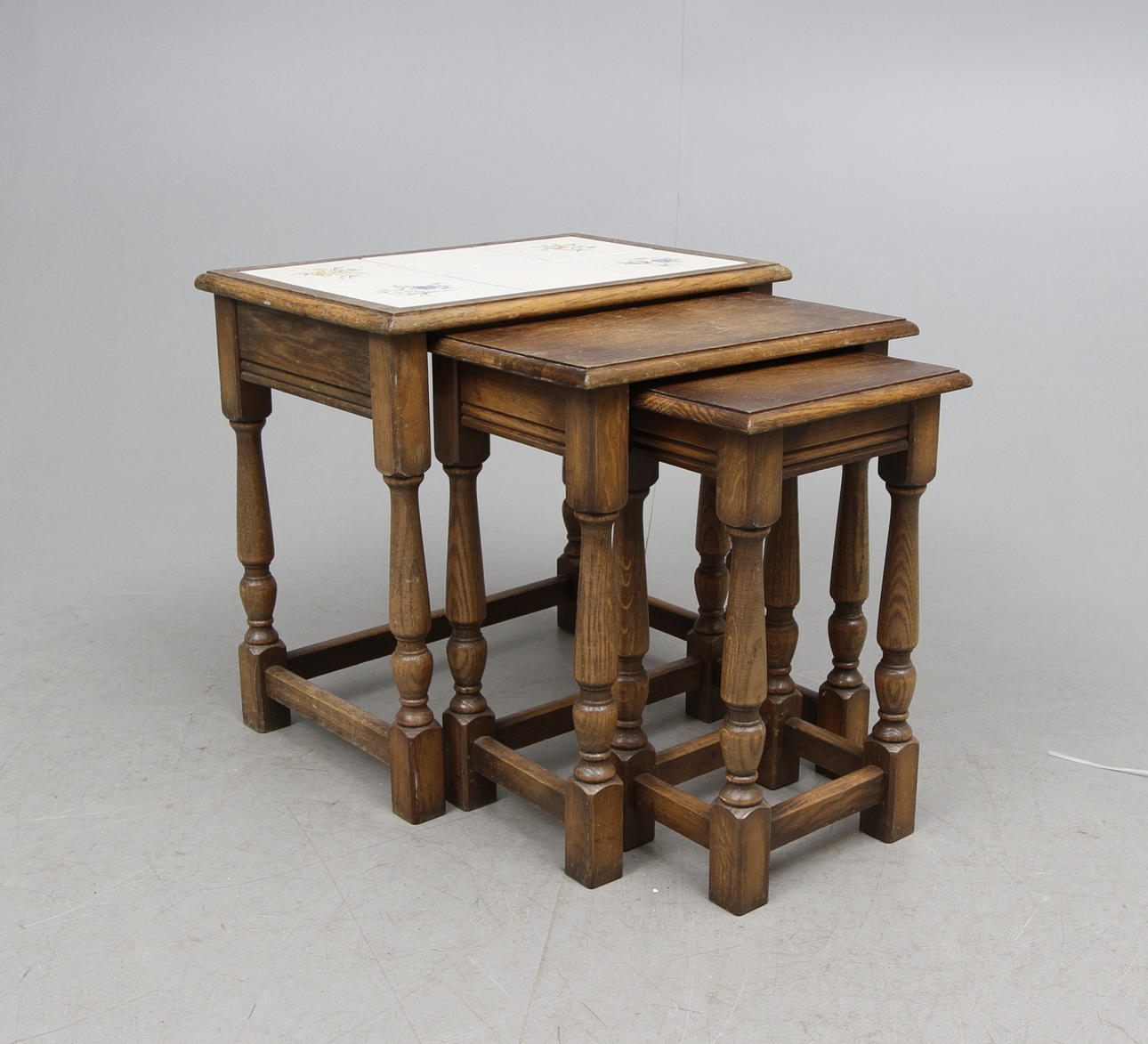 SATSBORD, tre delar, 1900-tal.