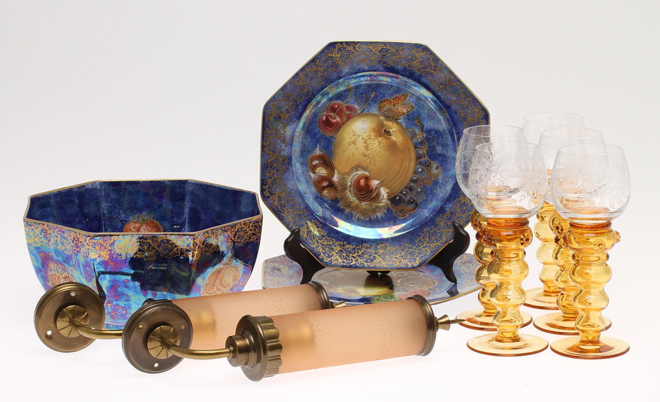 PARTI DIVERSE; SKÅL, FAT, 2 st, REMMARE, 5 st, VÄGGLAMPOR, 2 st.