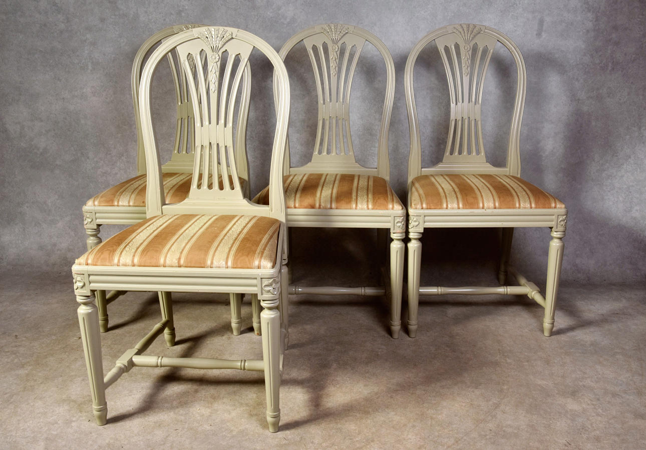 STOLAR 4 st " Axet " gustaviansk stil.