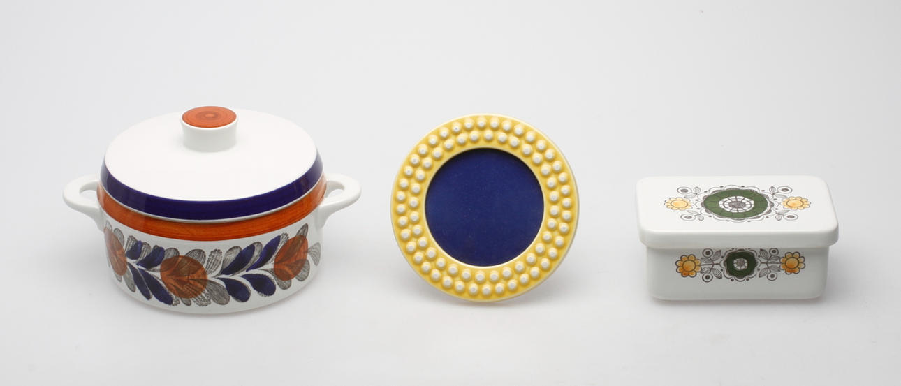 KERAMIKFÖREMÅL, 3 delar, Rörstrand och Gustavsberg.