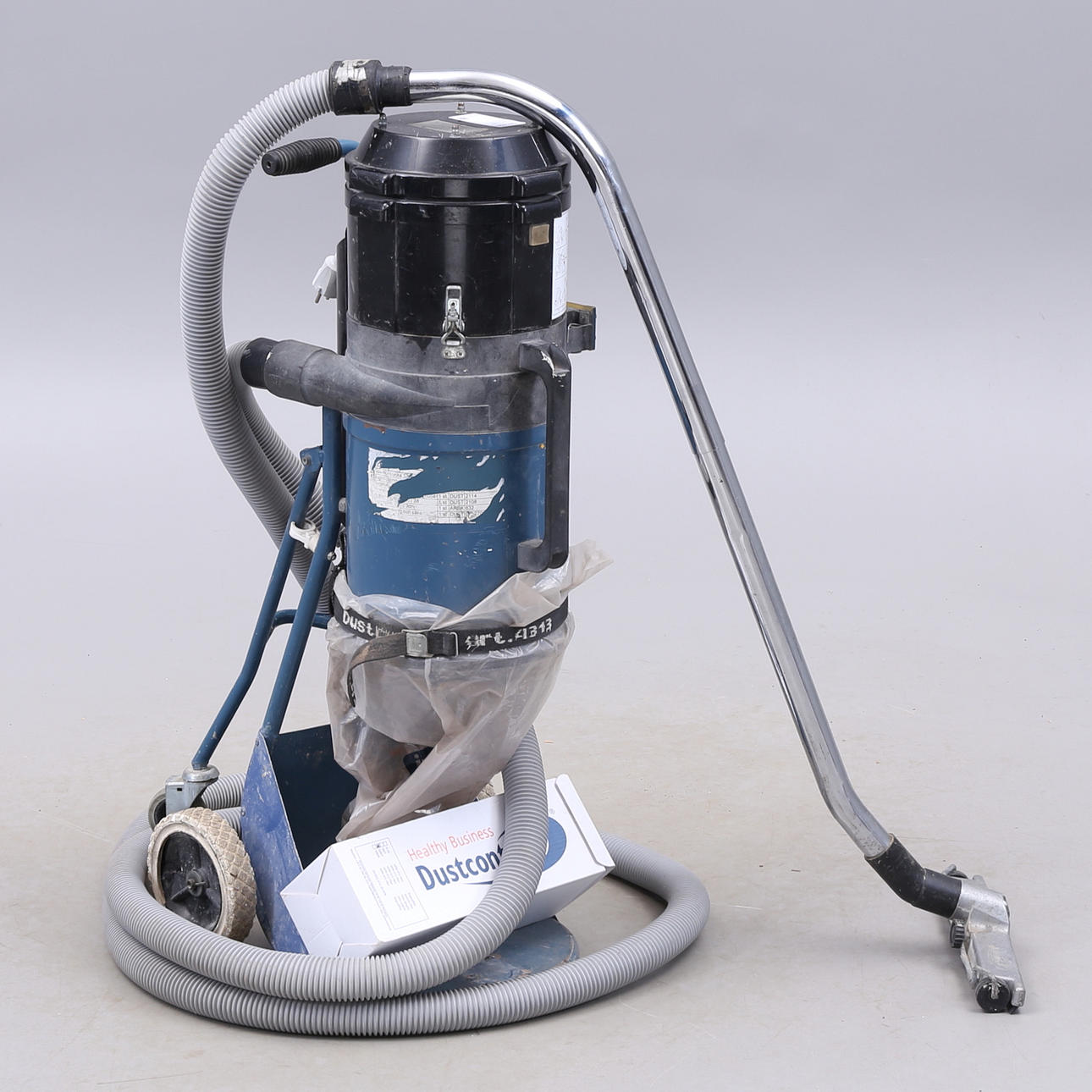 INDUSTRIAL VACUUM CLEANER, Dustcontrol 2700.