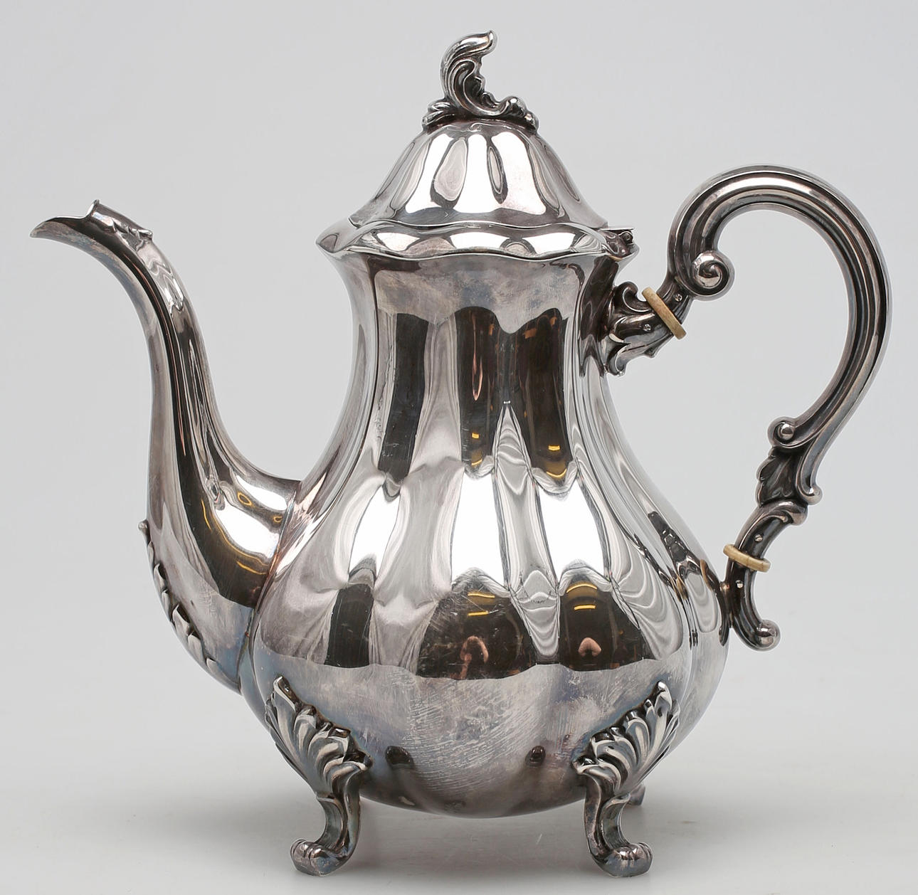 KAFFEKANNA, silver, rokokostil, importstämplad.