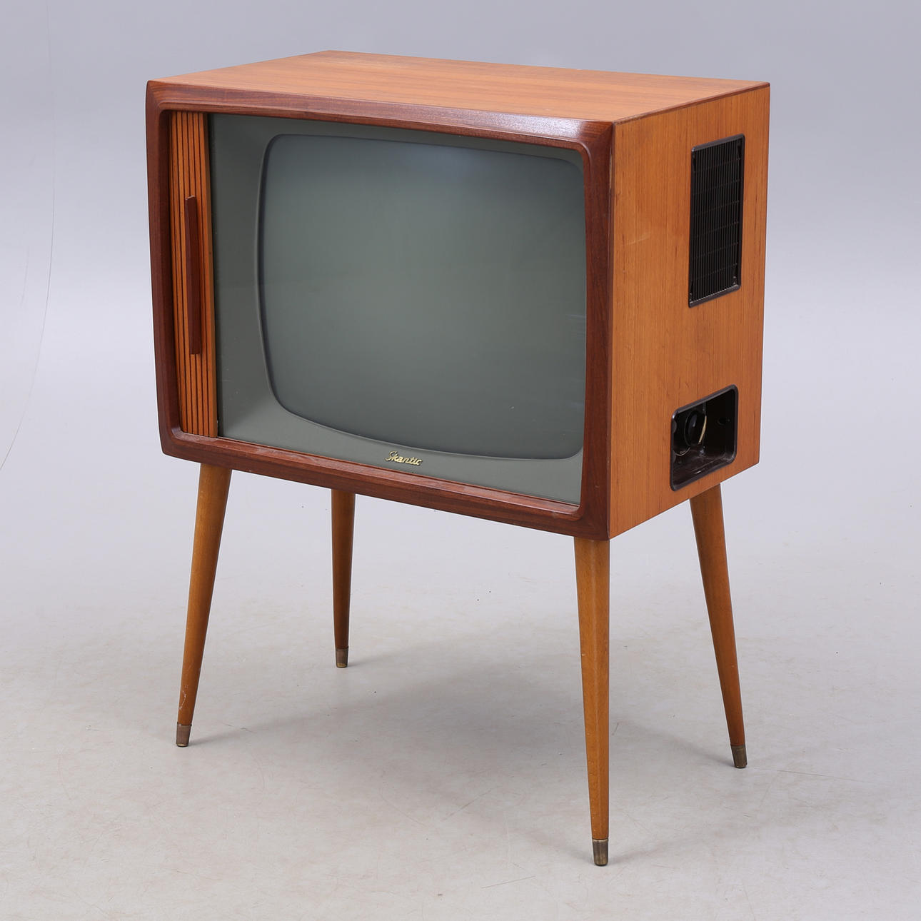 TV with shutter door, Skantic, 1961.