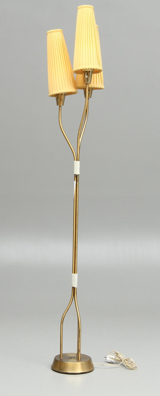 GOLVLAMPA, med 3 st ljuspunkter, mässing, 1950/60-tal.