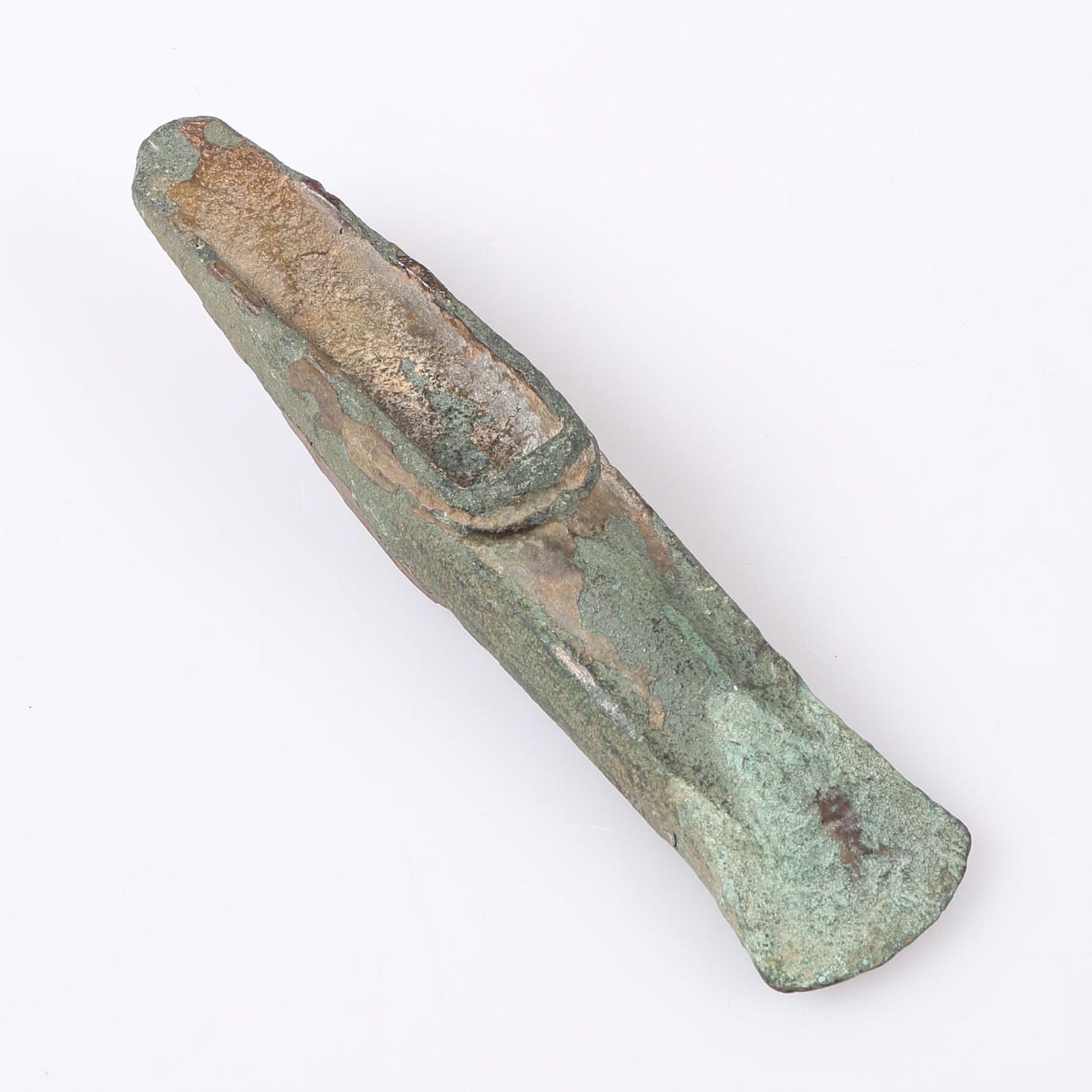 AVSATSYXA, bronce, Edad del Bronce Antiguo.