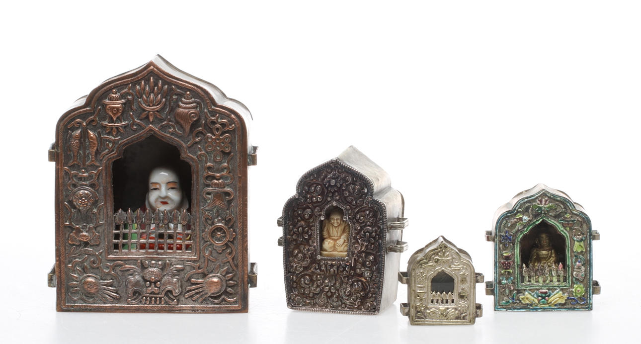 RESEALTARE, 4 st, trol Indien, 1900-tal.