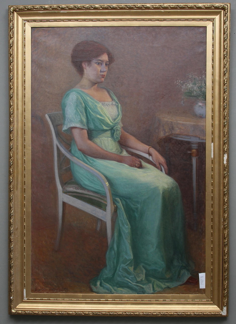 ELIN DANIELSON-GAMBOGI. 1861-1919. Finland. Porträtt av kvinna i grön klänning. Olja på duk. Signerad Elin Danielson-Gambogi.