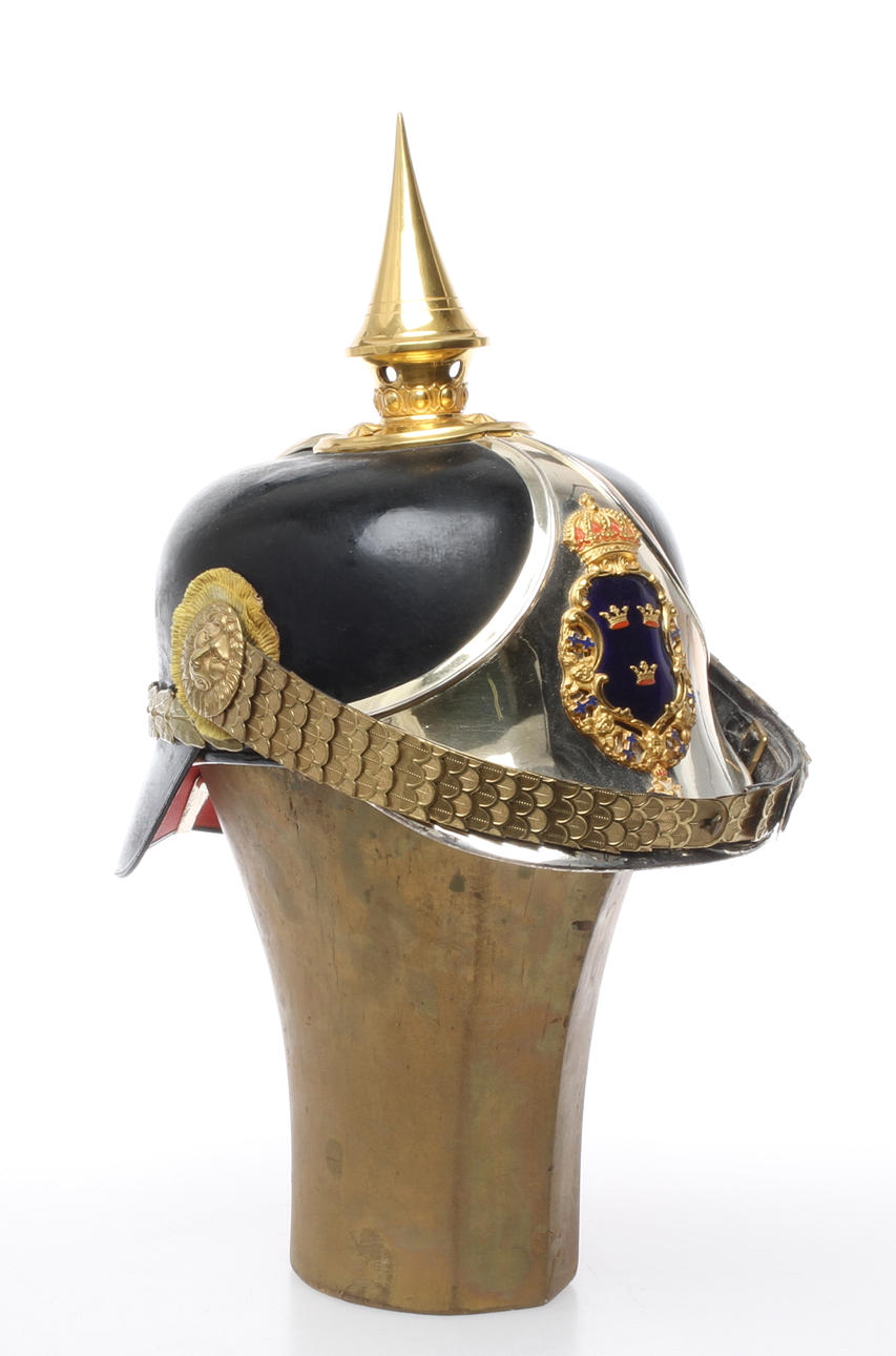 HJÄLM, m/1895 för dragonofficer.