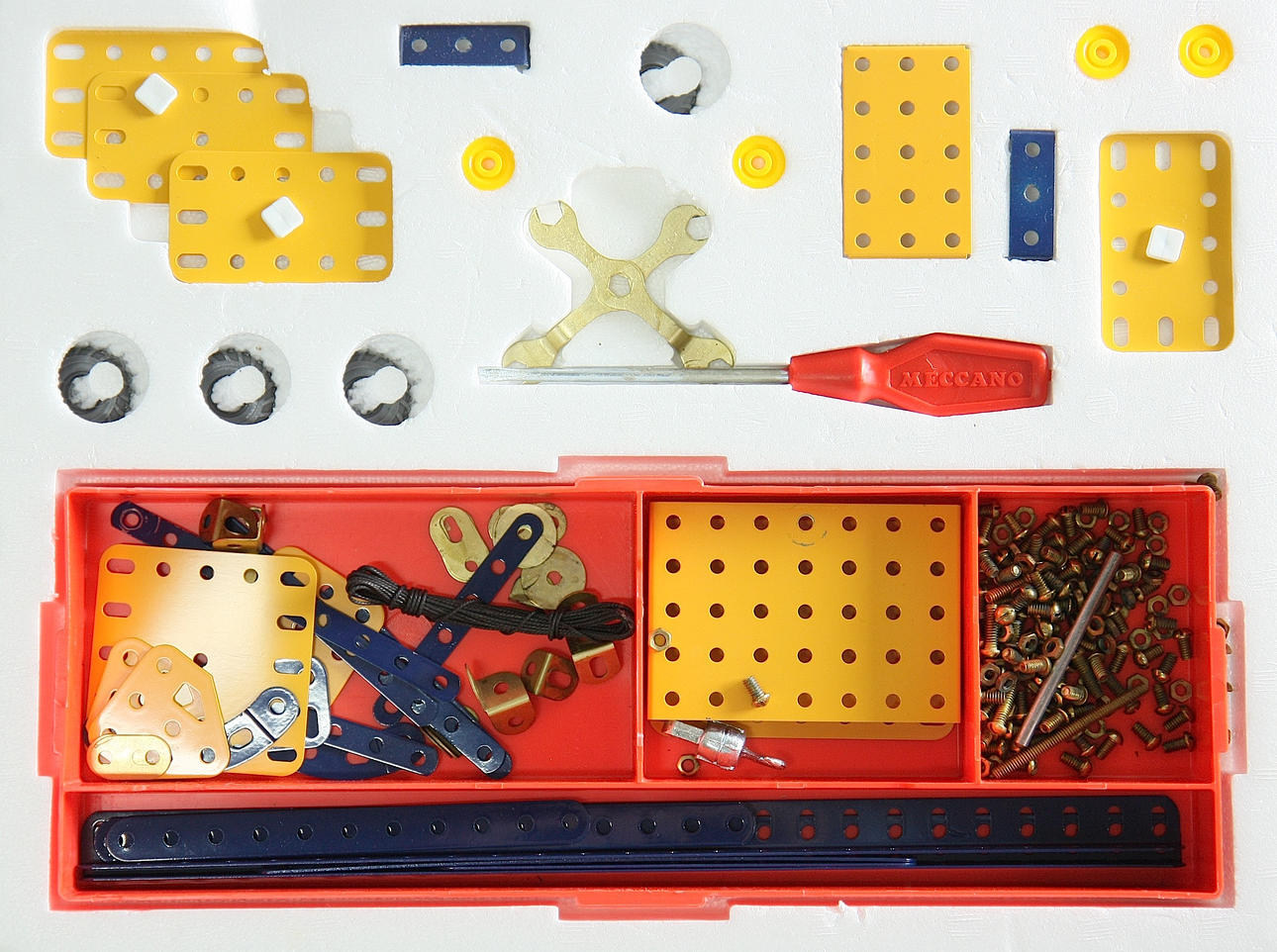 MECCANO, Baukasten, 20. Jahrhundert.