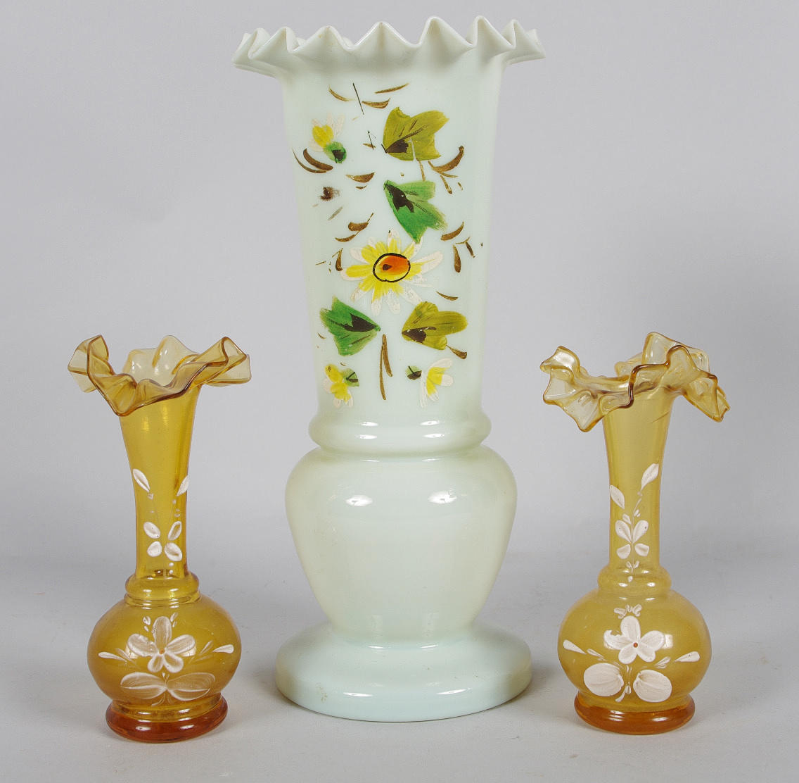 GLASVASER, 3 stycken, sekelskiftet 18/1900.