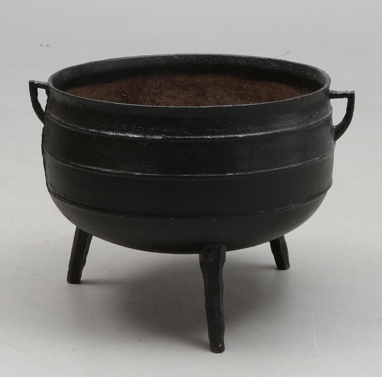 GRYTA på tre ben, gjutjärn, 1800/1900-tal.