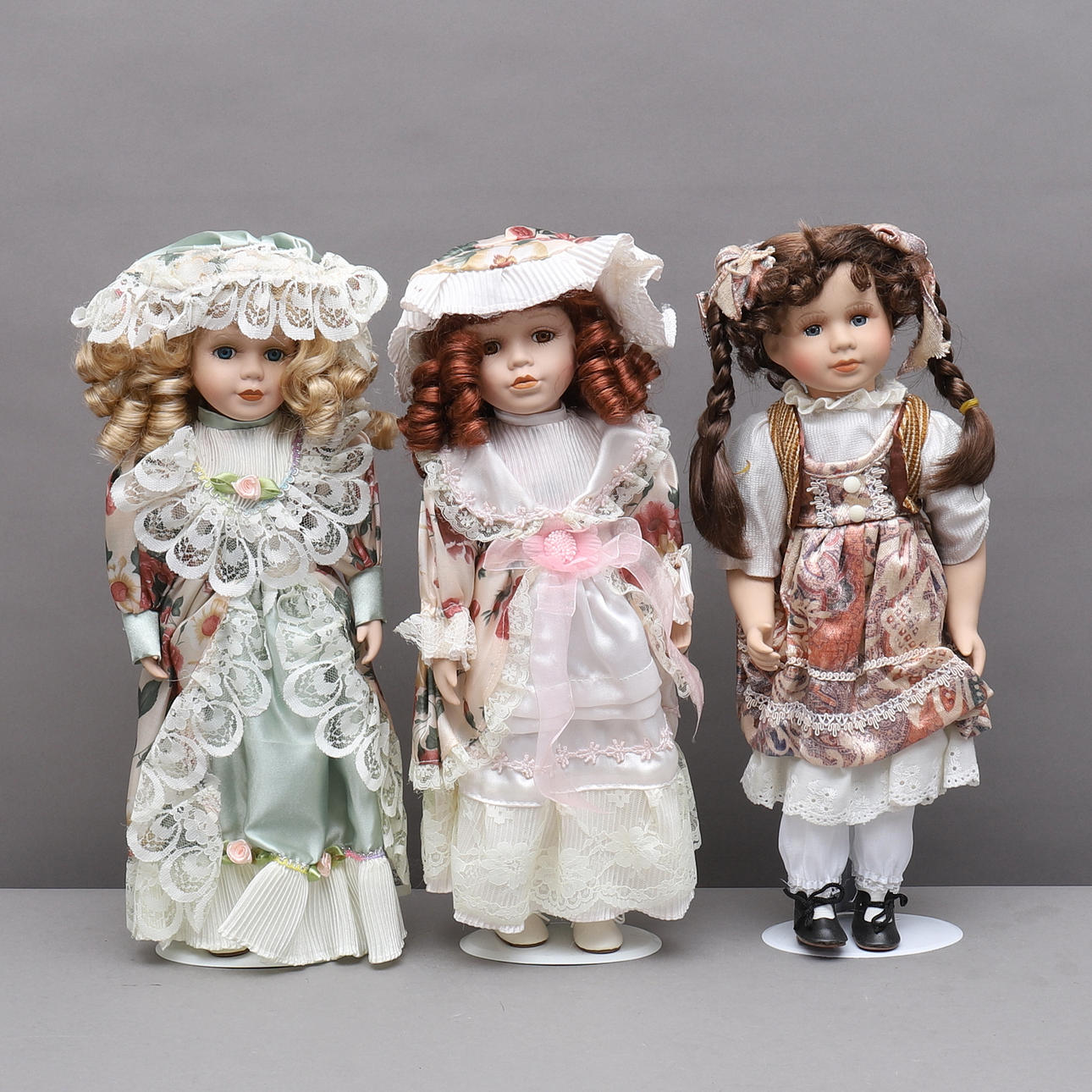 PORSLINSDOCKOR, 3 st, 1900-tal.