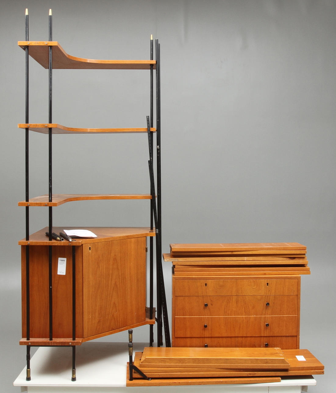 HYLLSYSTEM, för hörn, teak, 1950/60-tal.