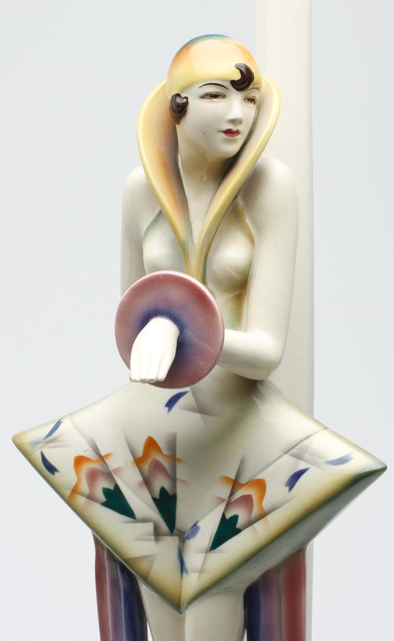 STEPHAN DAKON. bordslampa, Goldscheider, Wien, Österrike, 1920-tal.