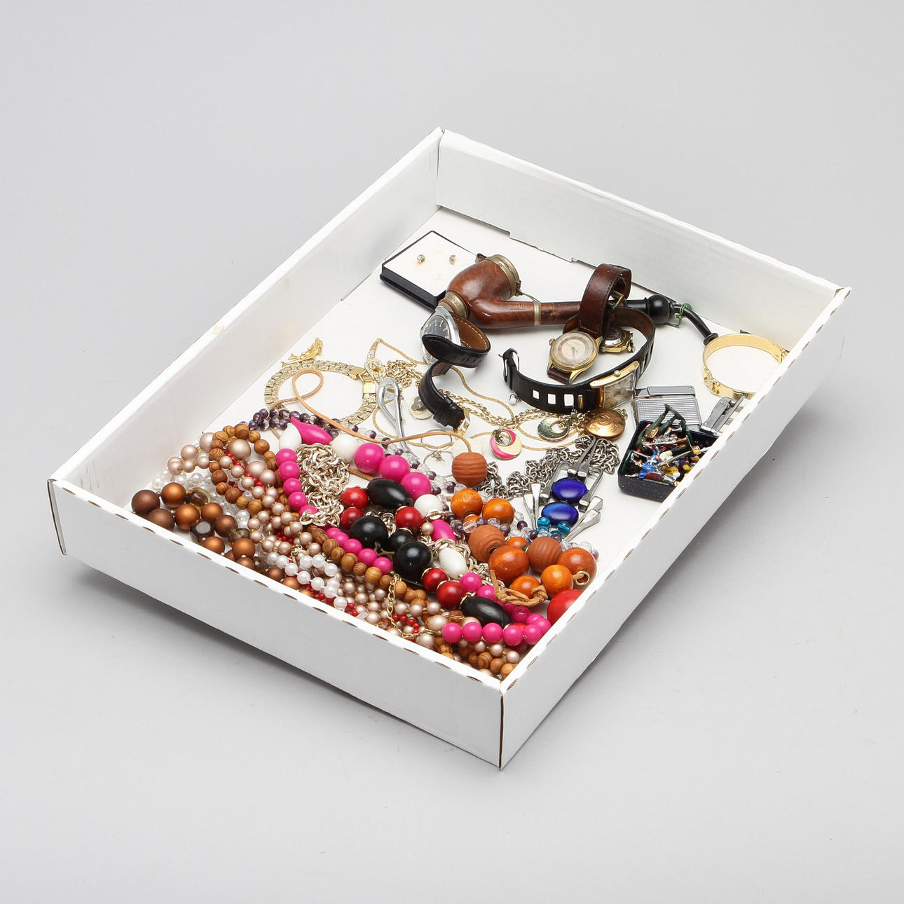 DIVERSE BIJOUTERIER.