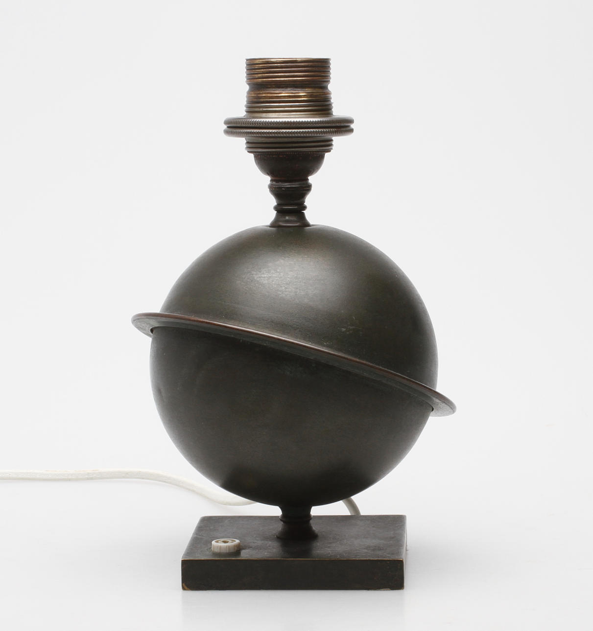 BORDSLAMPA, saturnus, funkismodell.