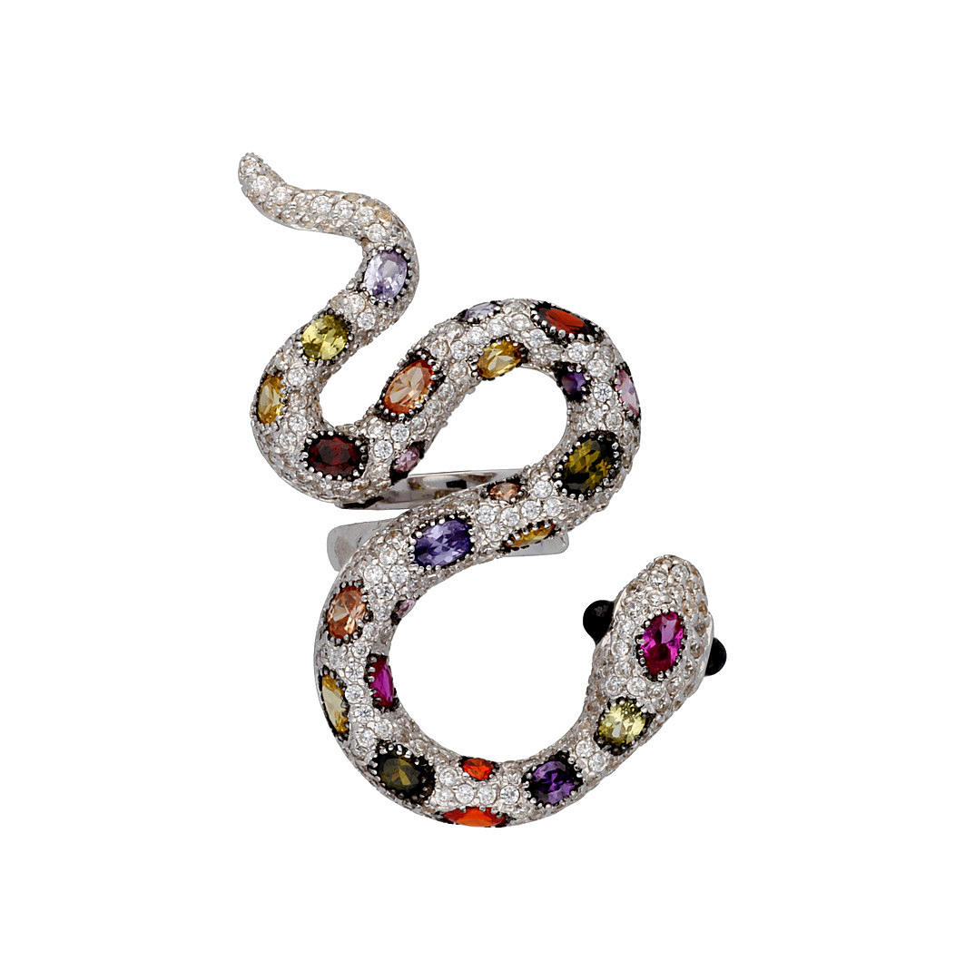 Sortija en forma de serpiente.