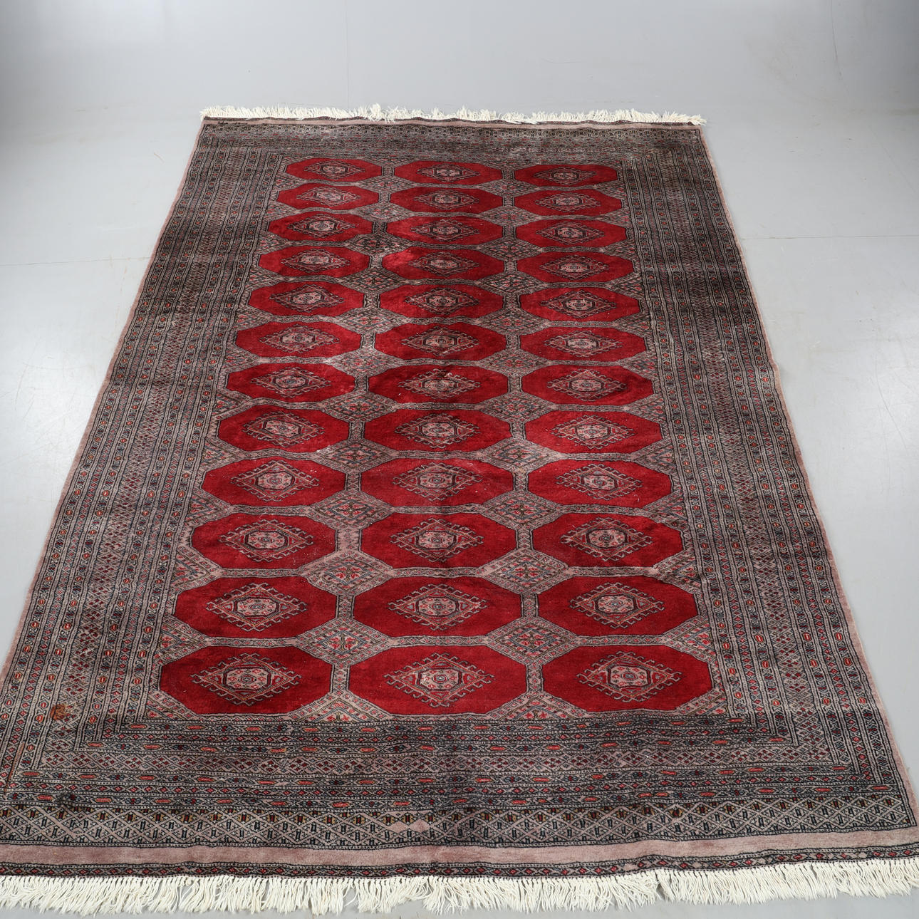 CARPET, Oriental, 186 x 266 cm.