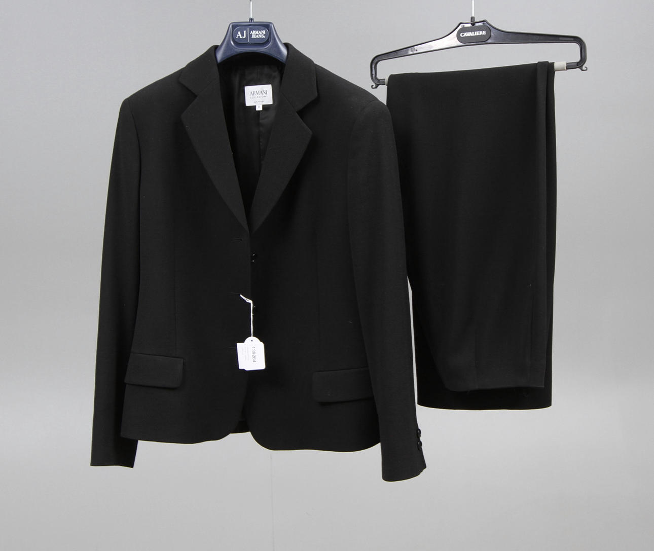 DAMKOSTYM, Armani, Italien, 1990-tal.