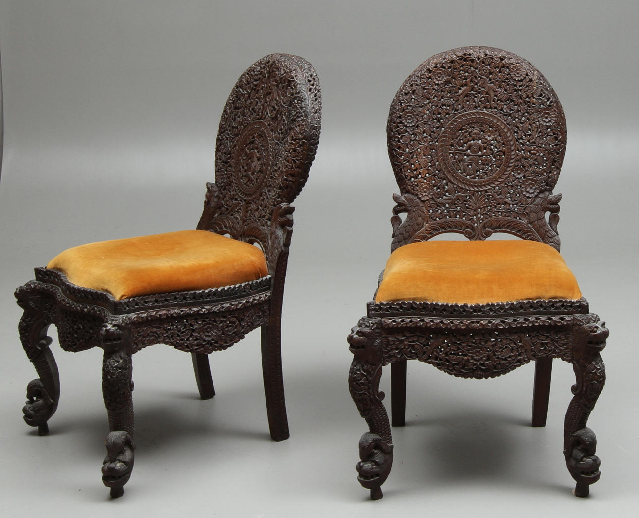 STOLAR, 2 st, orientaliska, 1800/1900-tal.