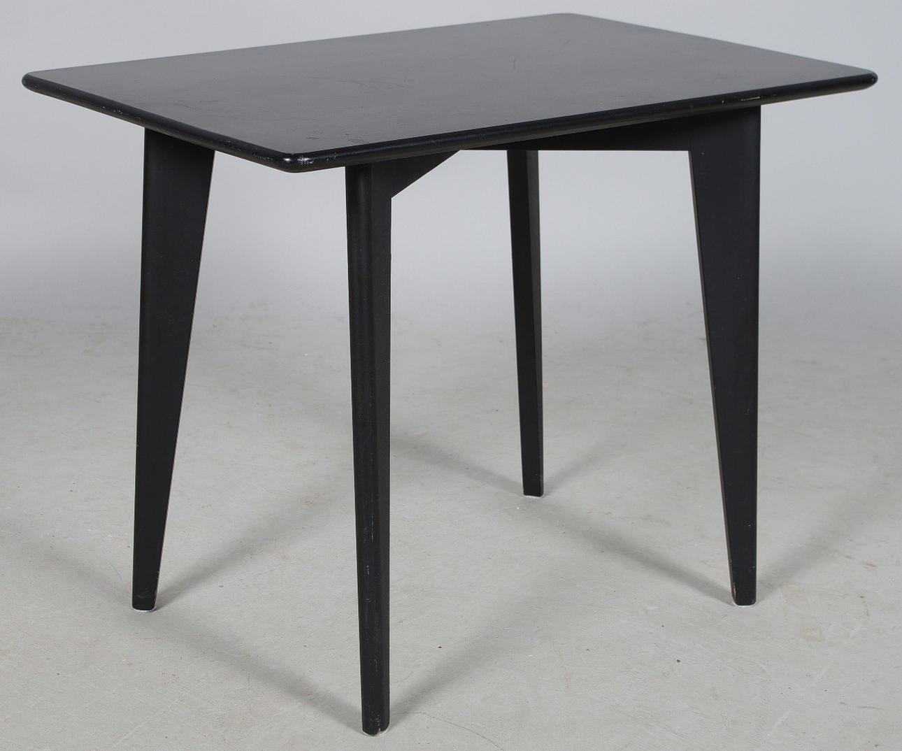 BORD, svartmålat, Nordiska Kompaniet.