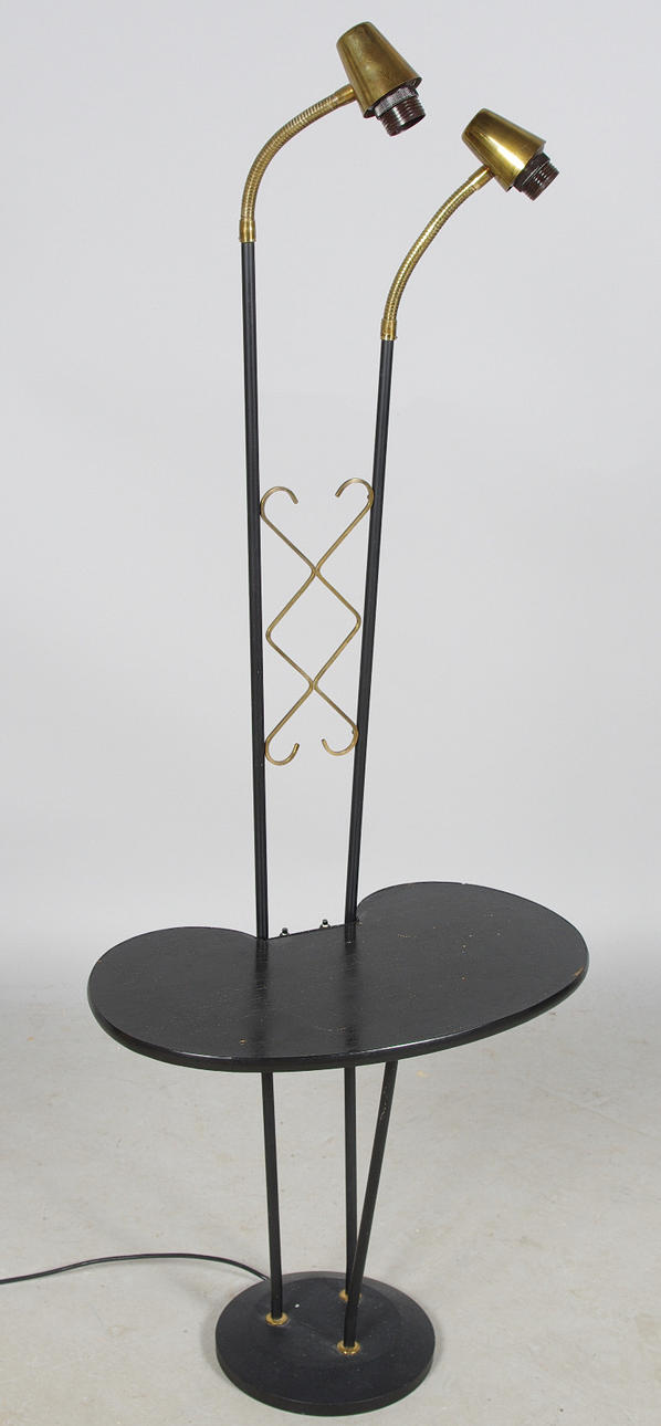 GOLVLAMPA MED BLOMSTERHYLLA, 1950-tal.