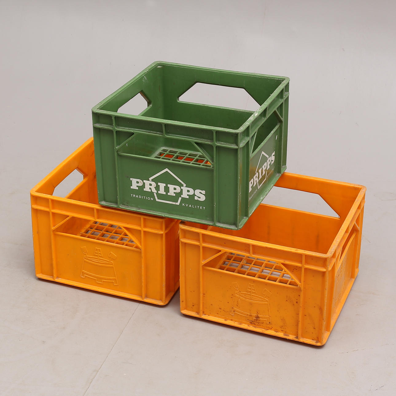 DRICKABACKAR, 3 st, bl.a Pripps, 1900-tal.