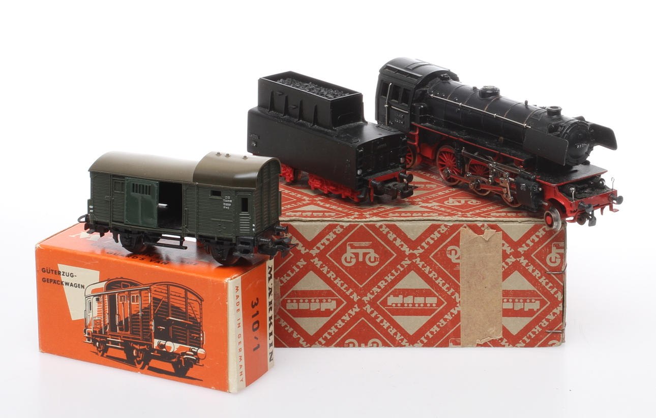 MÄRKLIN ÅNGLOK DA800 3005.1 och GODSVAGN 310/1 4600 i originalkartong.